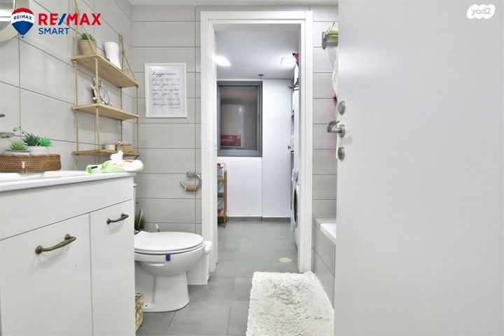 דירה, עפרה חזה, משכנות האומנים, קרית מוצקין