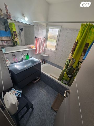 דירה, כ"ט בנובמבר 32, דרום מזרח, בת ים