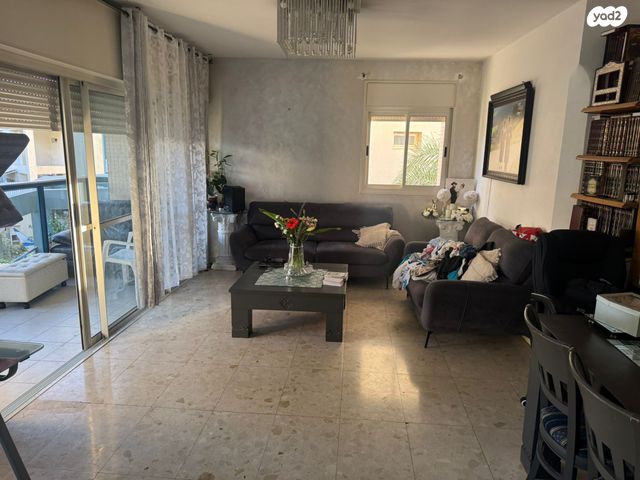 דירה, הפסנתר, נאות אשלים, ראשון לציון