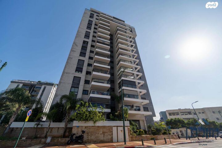 דירה, פנחס מאירי, נווה גן, פתח תקווה