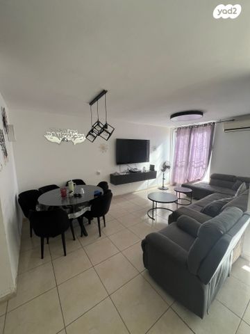 דירת גן, אופקים