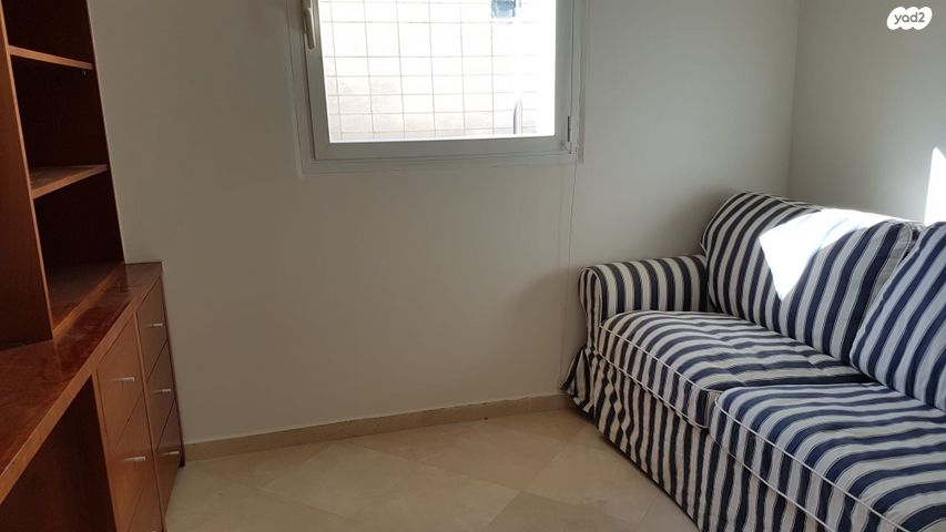 דירת גן, הרצליה