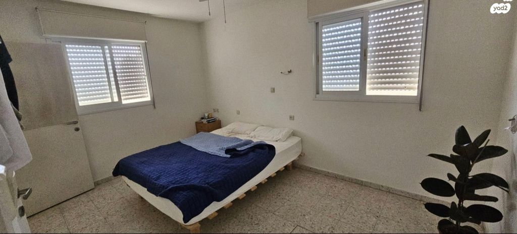 דירה, מנחם בגין 18, נווה גנים, קרית מוצקין