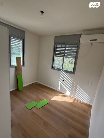 דירה, הראב"ע, נווה רם, שיכון מזרחי, רמת גן