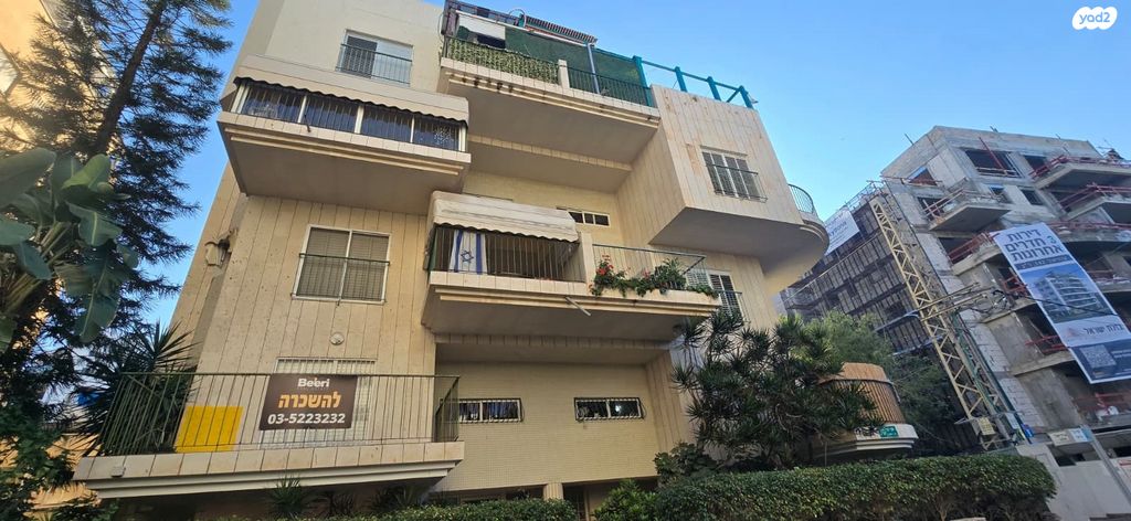 דירה, יוסף צבי, אזור הבילויים, רמת גן