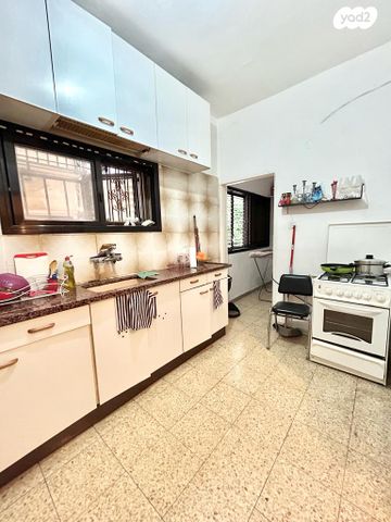 דירה, ארלוזורוב, שכונת חשמונאים, מרכז העיר א, רמת גן