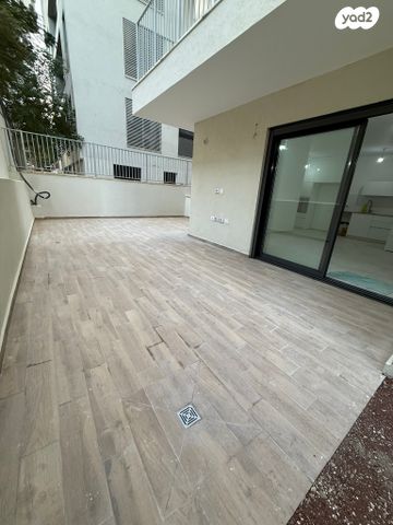 דירת גן, תרע"ד 6, שכונת הראשונים, רמת גן