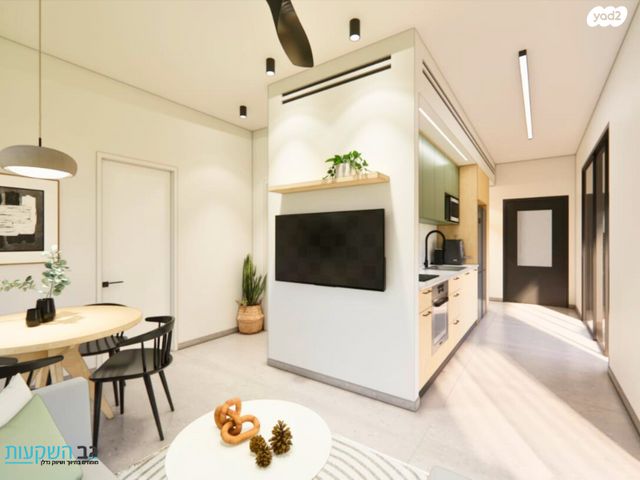 סטודיו/ לופט, מגדים