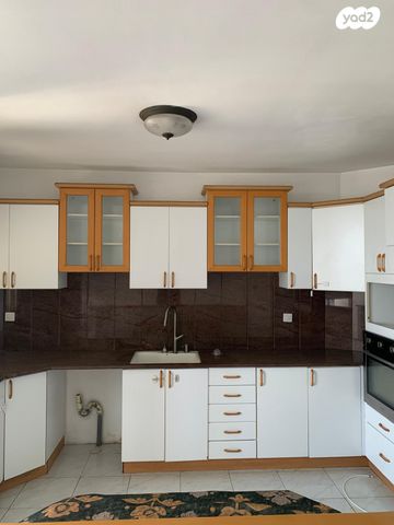 דירה, הפרדס הראשון, כצנלסון, ראשון לציון