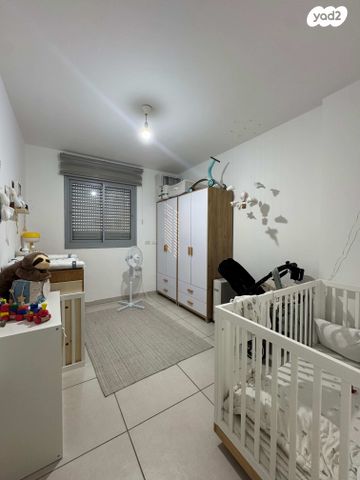 דירה, השרון, הפרחים, כפר סבא