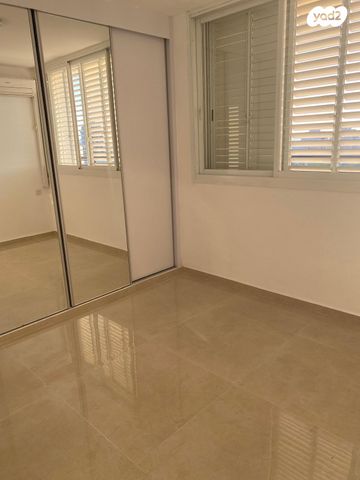 גג/ פנטהאוז, שדה נחום, קרית גנים, ראשון לציון