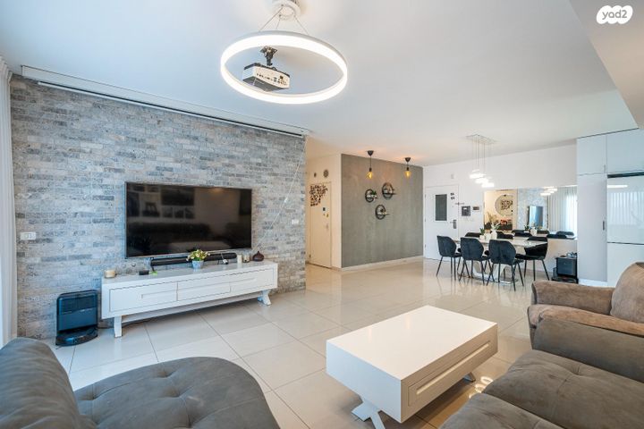 דירה, תרנ"א, מרכז העיר, חדרה