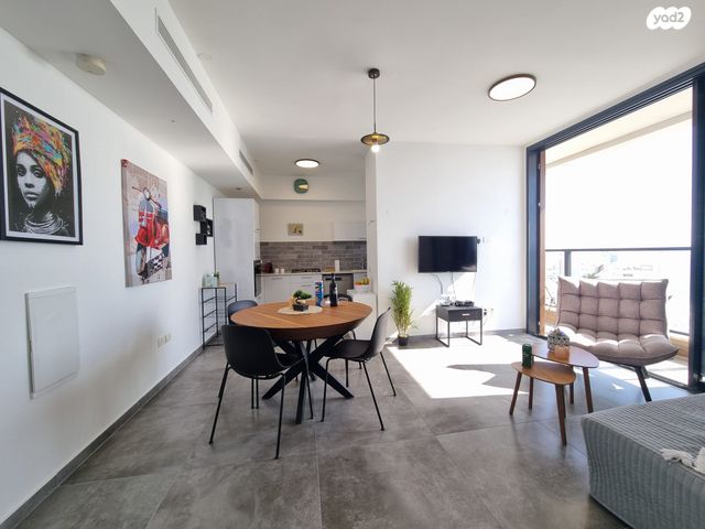 שדרות העצמאות 9