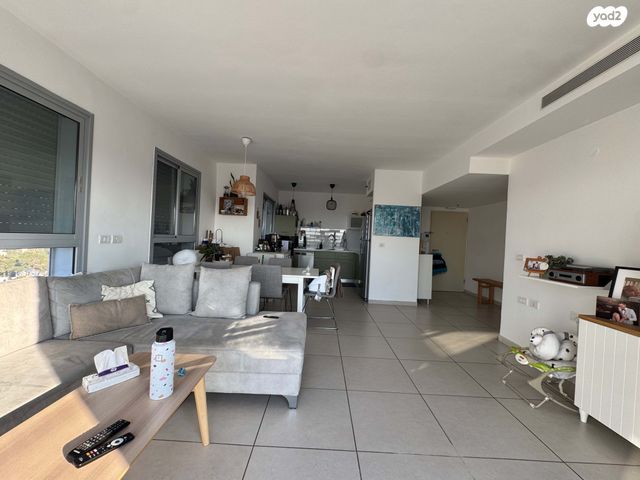 דירה, השרון, הפרחים, כפר סבא