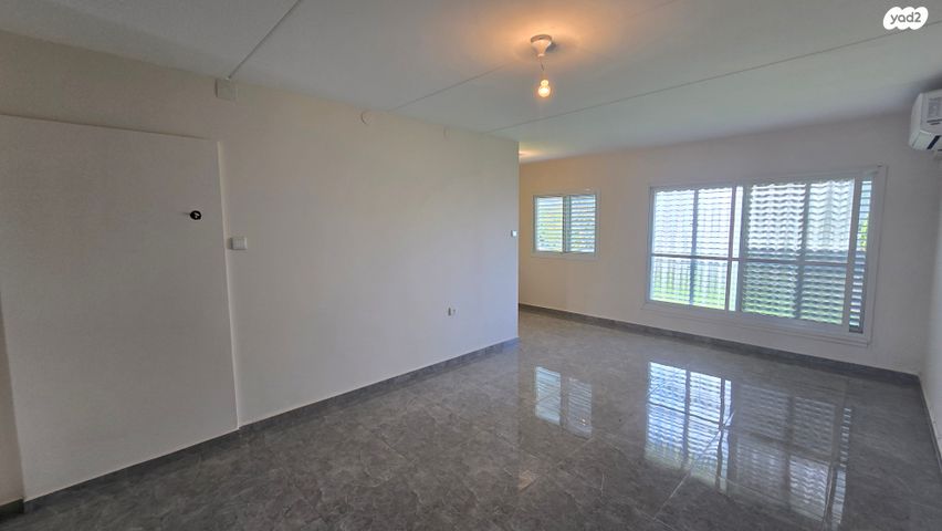 דירה, שפרינצק 27, גבעת אוסישקין, נהריה