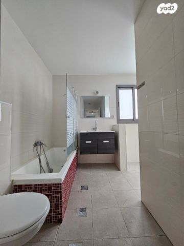 דירה, חביבה רייק, רובע יזרעאל סביוני העמק, עפולה