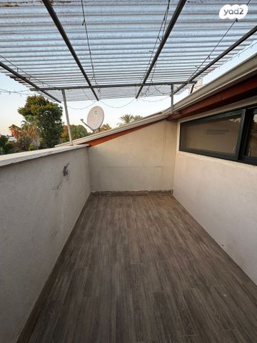 יחידת דיור, השופר 13, הדר גנים, פתח תקווה