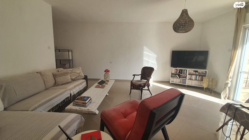 המעיינות, שחמון, רובע 8