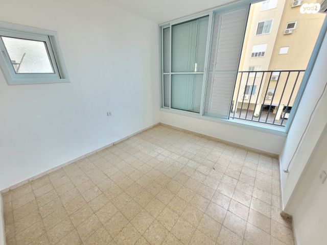 דירה, דרך זאב ז'בוטינסקי, שכונת הראשונים, רמת גן