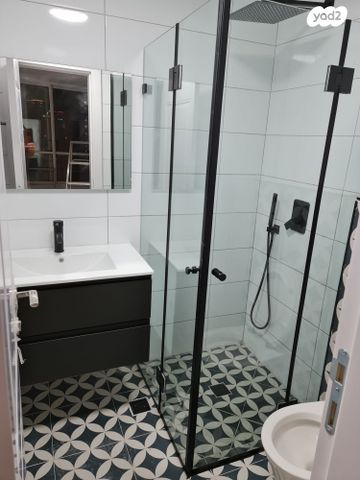 דירה, הרצל, שכונת בן גוריון, מרכז העיר ג', רמת גן