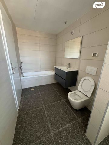 דירה, משה דיין, אפרידר, אשקלון