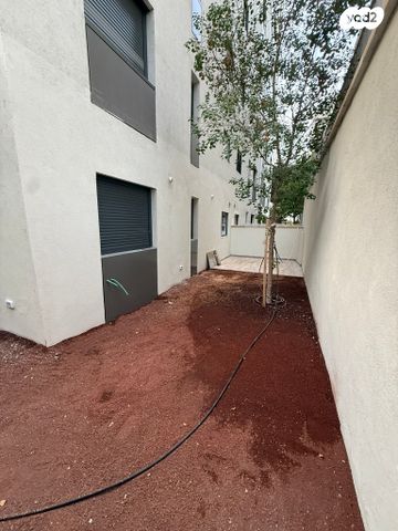 דירת גן, תרע"ד 6, שכונת הראשונים, רמת גן