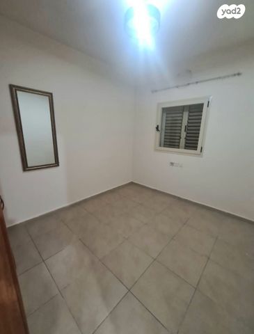 דירה, האלוף נחמיה תמרי, עליות, רמת גן