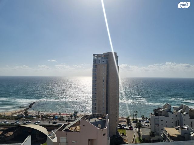 סאבלט, שדרות העצמאות 9, רוטשילד עצמאות, בת ים