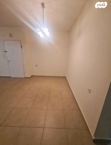 דירה, האלוף נחמיה תמרי, עליות, רמת גן