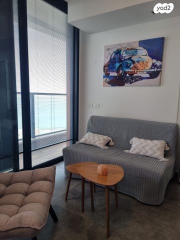 סאבלט, שדרות העצמאות 9, רוטשילד עצמאות, בת ים