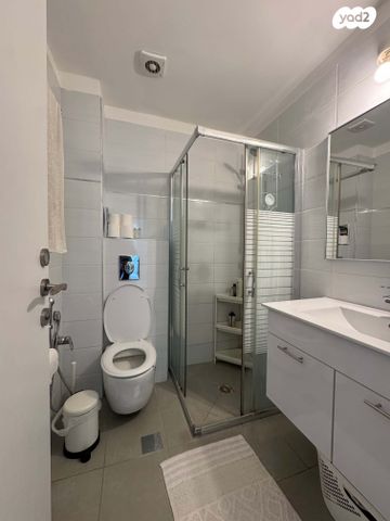 דירה, השרון, הפרחים, כפר סבא