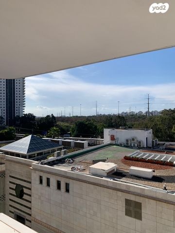 דירה, הפרדס הראשון, כצנלסון, ראשון לציון