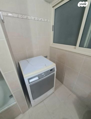 דירה, האלוף נחמיה תמרי, עליות, רמת גן