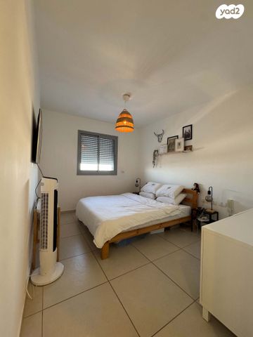 דירה, השרון, הפרחים, כפר סבא