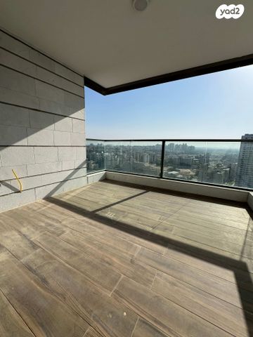 דירה, משה דיין, אפרידר, אשקלון