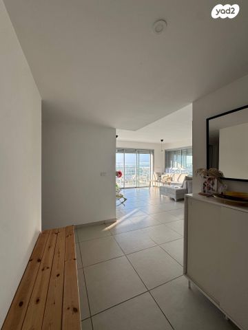 דירה, השרון, הפרחים, כפר סבא