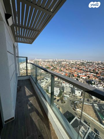 דירה, משה דיין, אפרידר, אשקלון