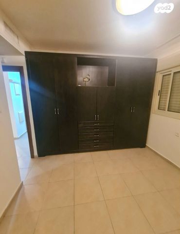 דירה, האלוף נחמיה תמרי, עליות, רמת גן