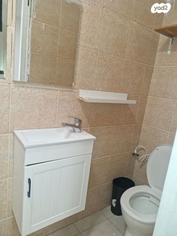 דירה, ההסתדרות 32, רחובות