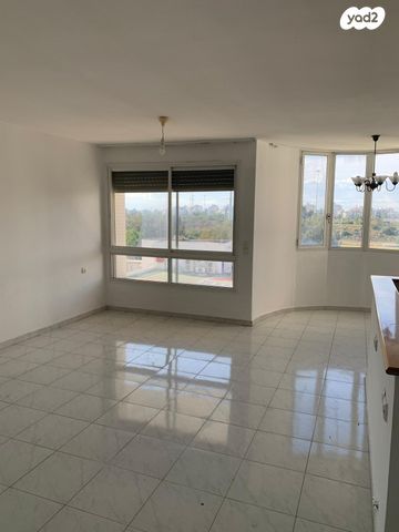 דירה, הפרדס הראשון, כצנלסון, ראשון לציון