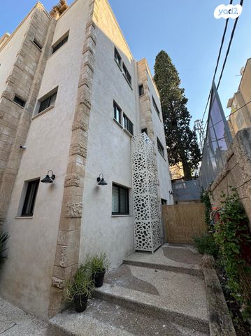 דירה, הקישון 16, חיפה