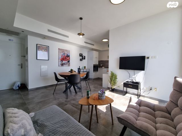 סאבלט, שדרות העצמאות 9, רוטשילד עצמאות, בת ים