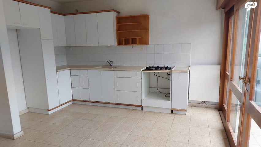 דירה, חיים בג'איו, קטמון הישנה, ירושלים