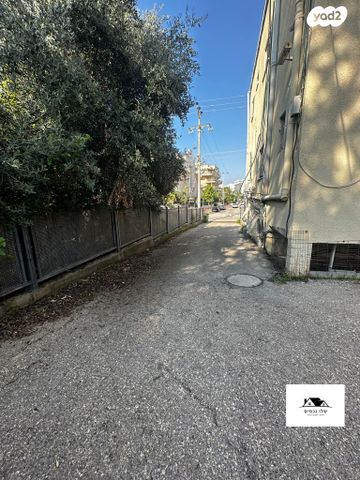 דירה, הרב שלום סלח, קרית אתא