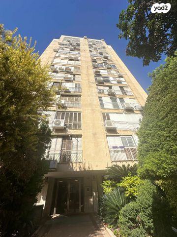 דירה, אריה בן אליעזר 56, נווה יהושע, ערמונים, רמת גן