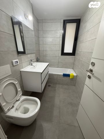 דירת גן, תרע"ד 6, שכונת הראשונים, רמת גן