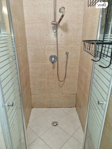 דירה, ההסתדרות 32, רחובות