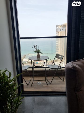 סאבלט, שדרות העצמאות 9, רוטשילד עצמאות, בת ים