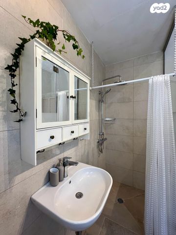 דירה, הקישון 16, חיפה