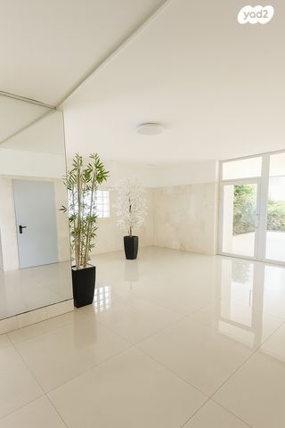 גג/ פנטהאוז, אברבנאל 39, רמב"ם, ראשון לציון